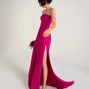 Long strapless crepe party dress | vera wang